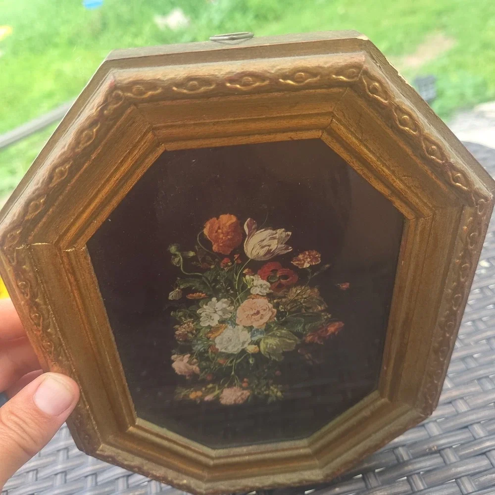 Vtg Florentine Italy Ornate Gold Wood Frame Octagon Glass Floral Print Cottage